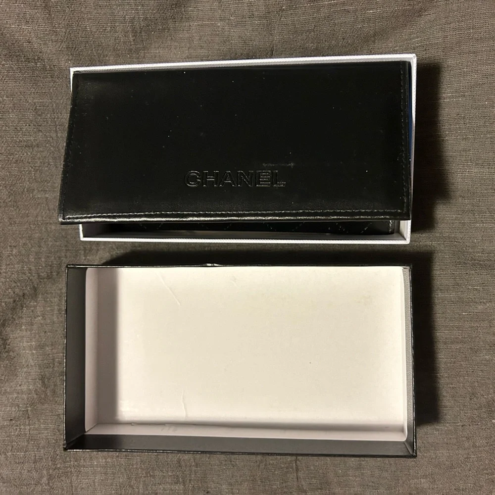 Women’s CHANEL Oval Sunglasses NEW